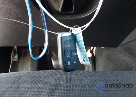 2014 Dodge Charger Sxt z USA, uszkodzony, nr VIN 2C3CDXHG8EH287560